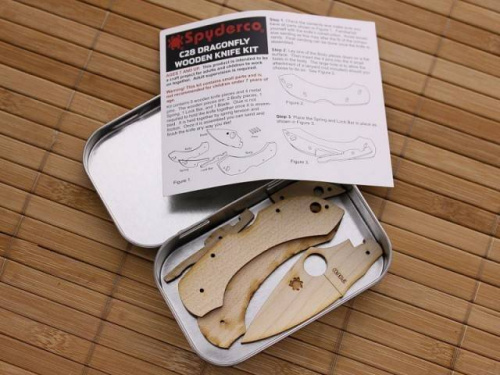 122 Spyderco Сувенирный (дерево) Dragonfly Wooden Kit фото 3